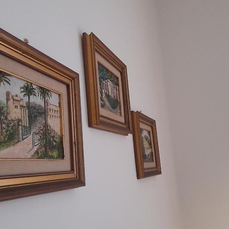 Nonna Vittoria Apartment Salerno Bagian luar foto