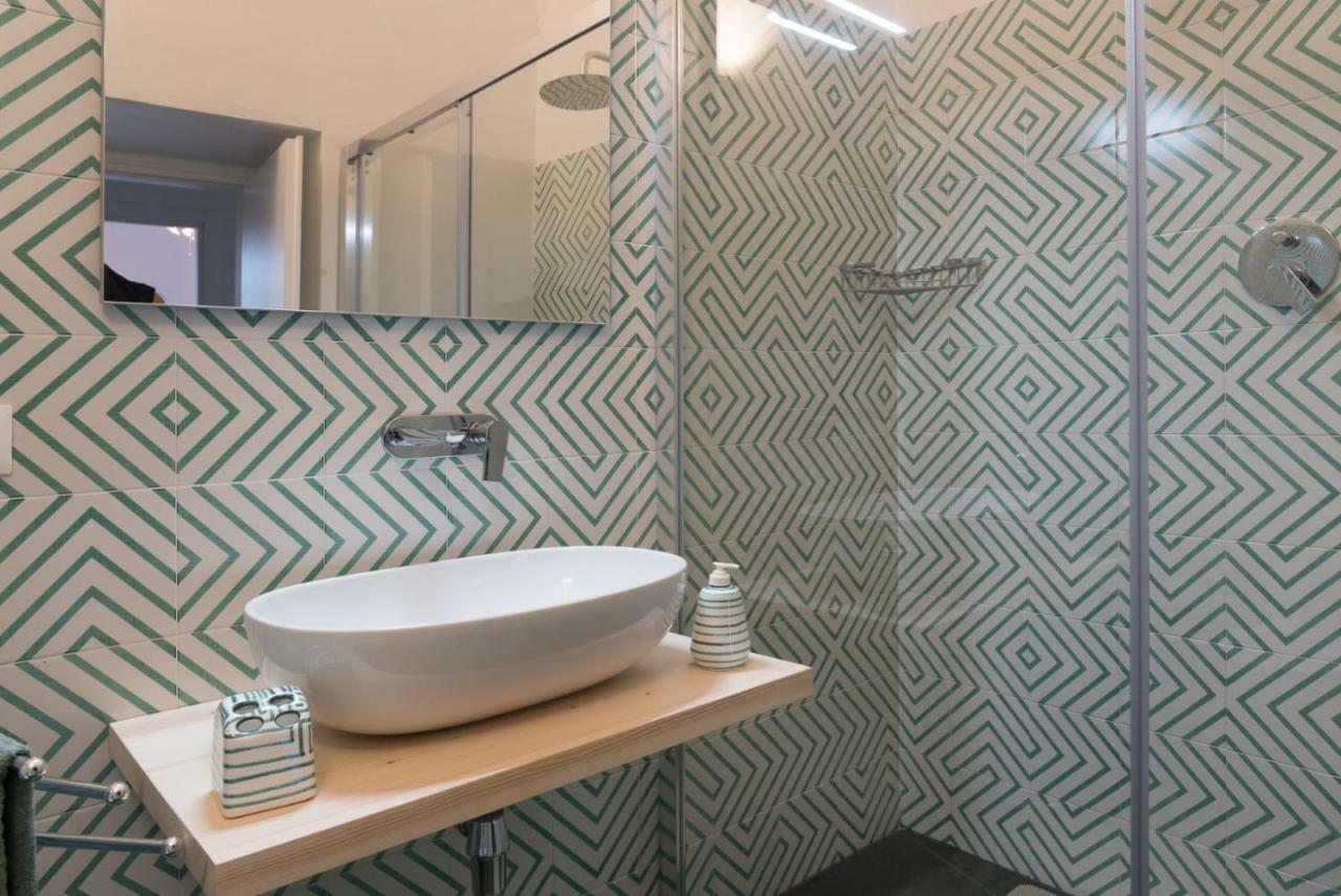 Nonna Vittoria Apartment Salerno Bagian luar foto