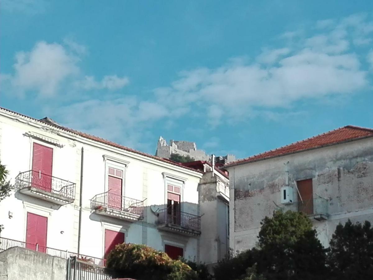 Nonna Vittoria Apartment Salerno Bagian luar foto