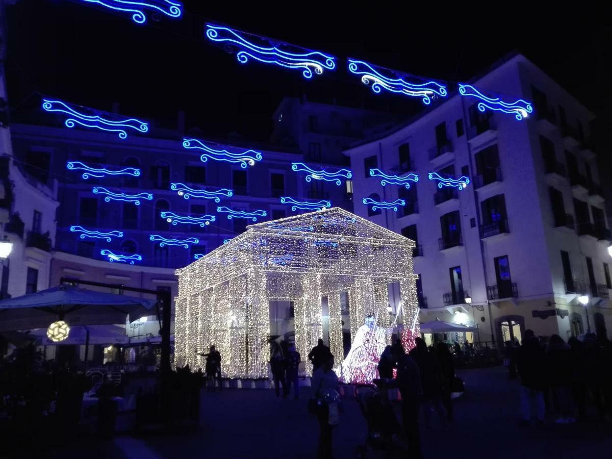 Nonna Vittoria Apartment Salerno Bagian luar foto